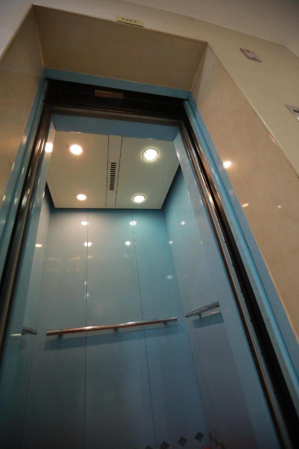 Hotel Peninsula Thrissur Dış mekan fotoğraf